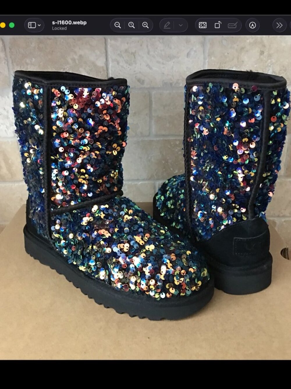 UGG Classic Short Stellar Sequin Black Sheepskin Warm Boots Size  Women's size 8
